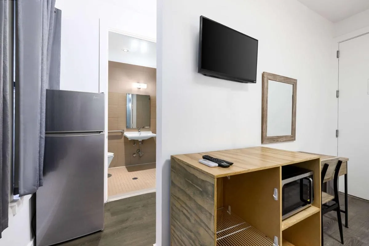 Hotel 27 by LuxUrban — 3