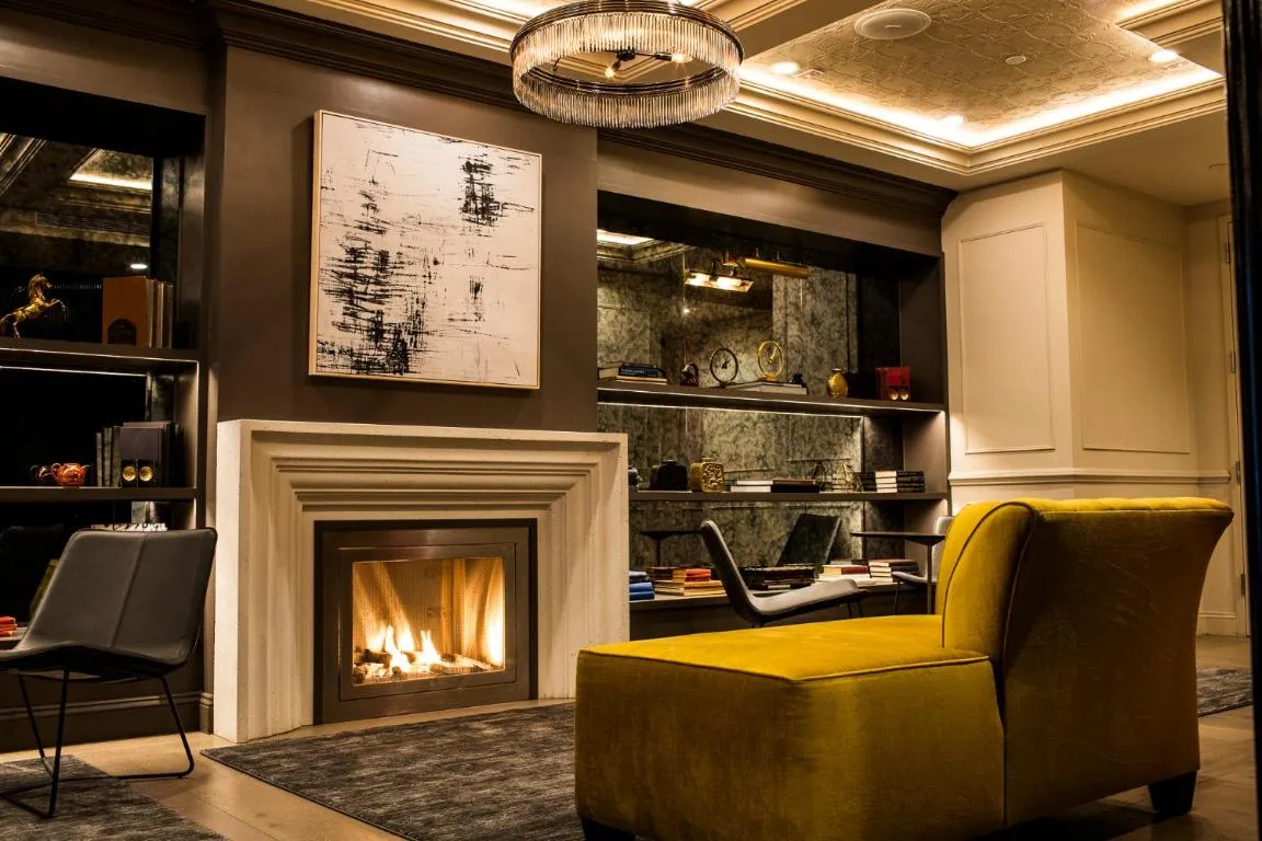 Hotel 32 32
