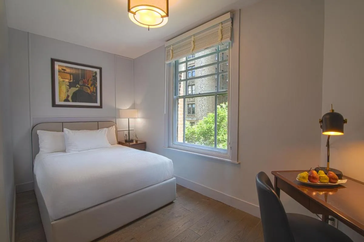 Hotel Belleclaire Central Park — 6