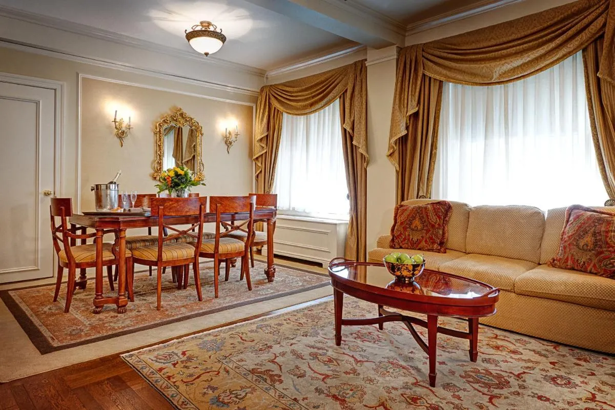 Hotel Elysee by Library Hotel Collection — 3