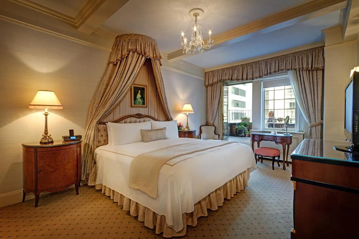 Hotel Elysee by Library Hotel Collection — 2