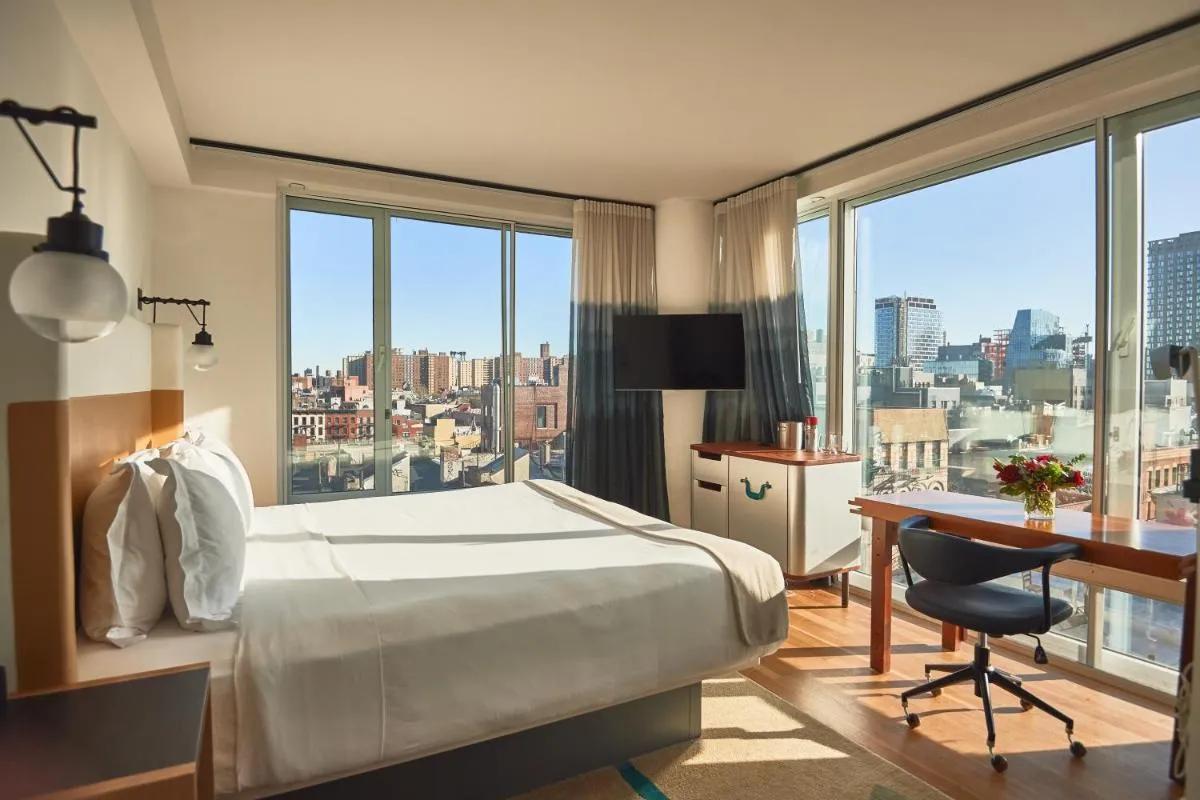 Hotel Indigo Lower East Side New York, an IHG Hotel — 5