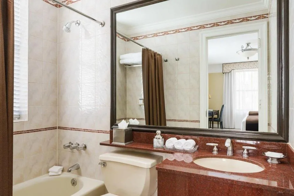 Hotel Lucerne — 2