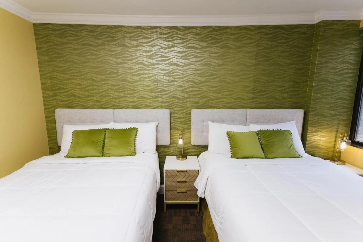 Hotel Richland LES — 2