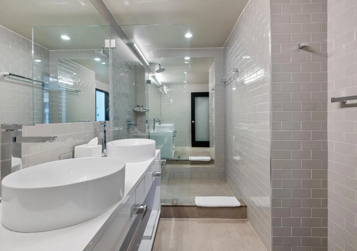 Hudson Yards Hotel — 6