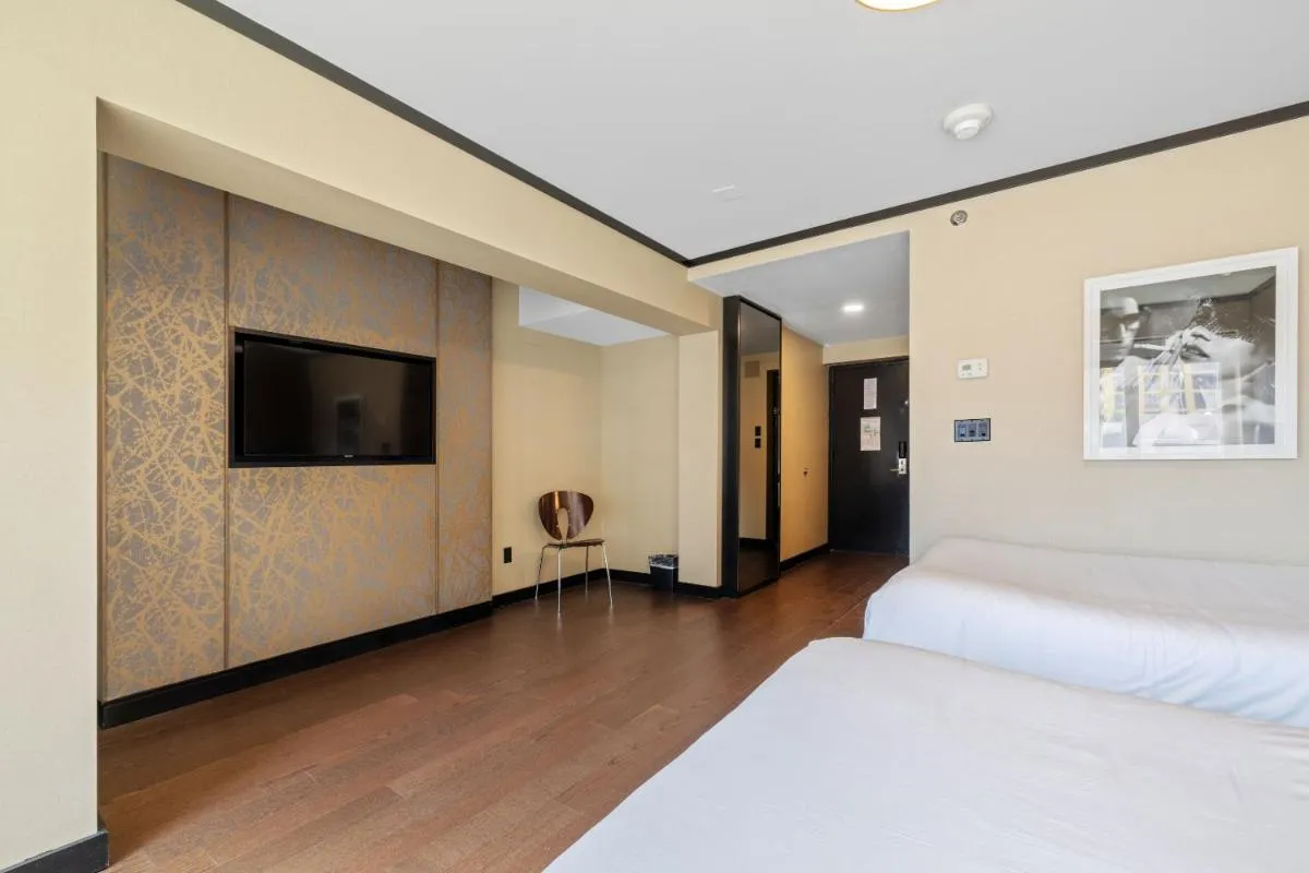 Hudson Yards Hotel — 4