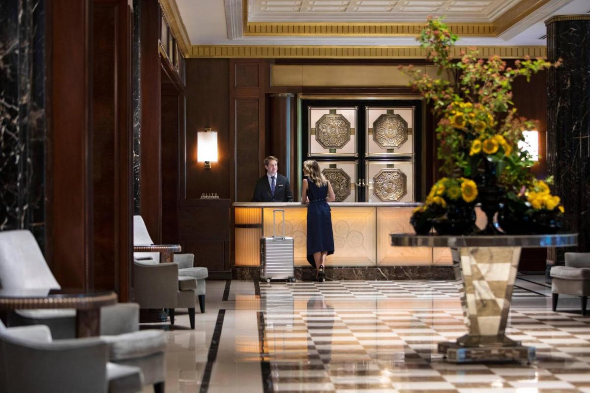 JW Marriott Essex House New York