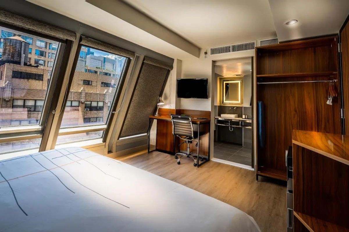 La Quinta by Wyndham Time Square South — 2