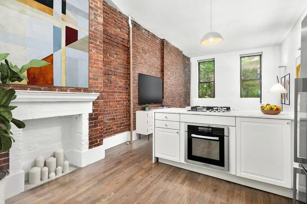 Large 3 Bedroom in Flatiron NYC