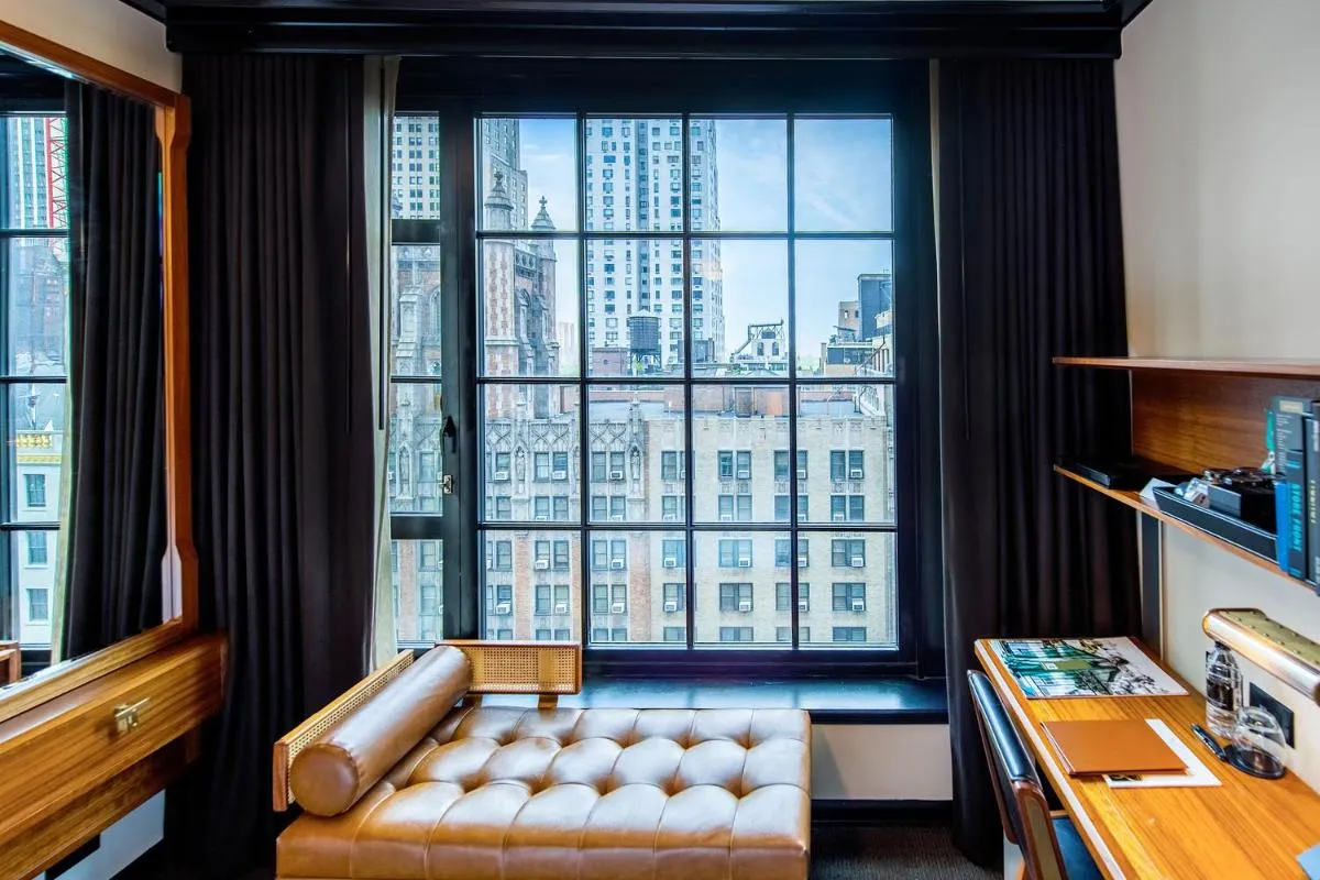 Le Meridien New York, Central Park by Marriott — 3