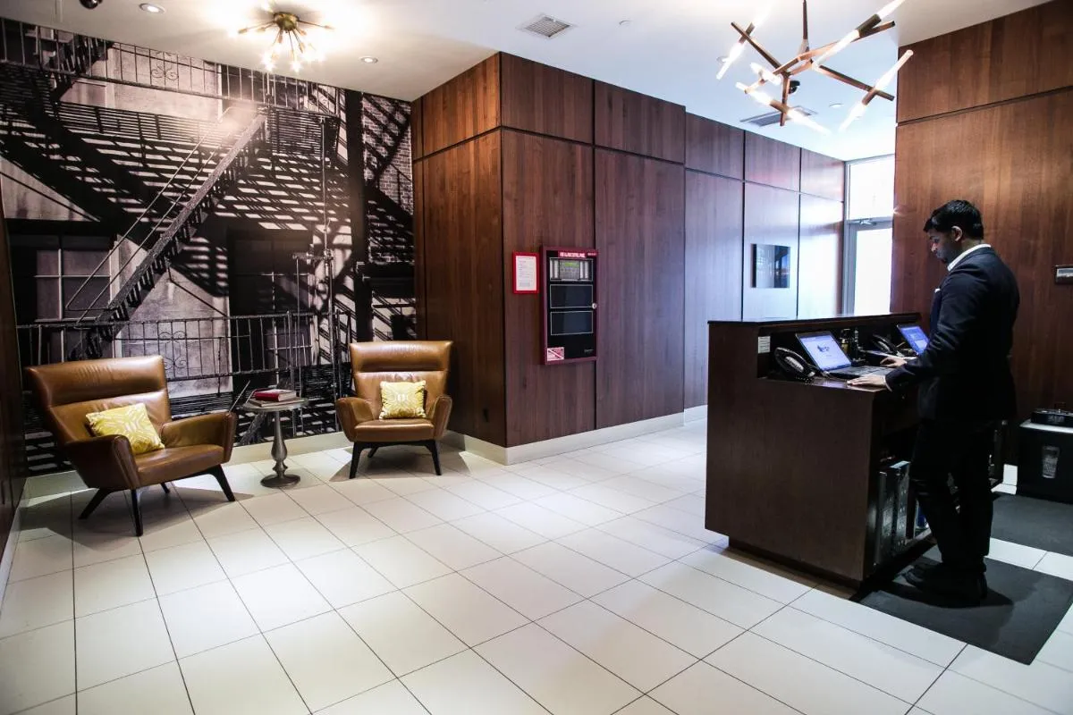 Leon Hotel LES — 5