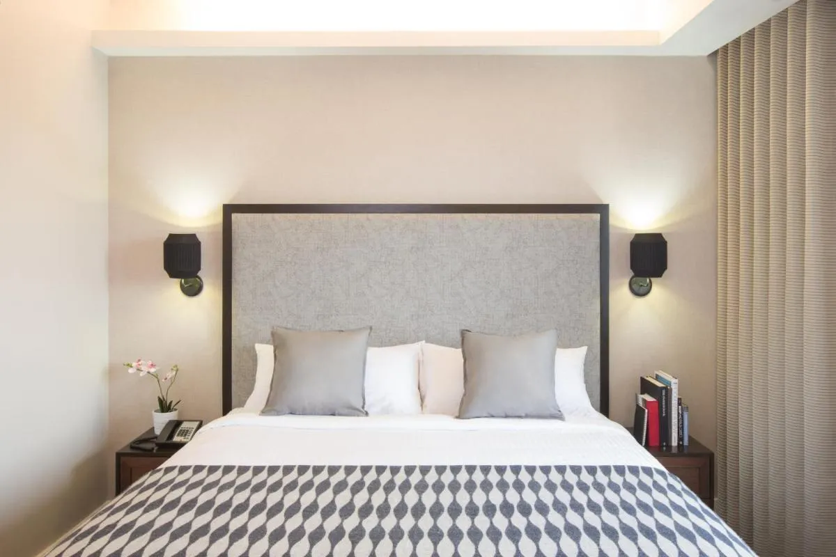 Leon Hotel LES — 7