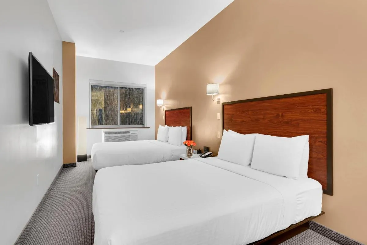 Lex Hotel NYC — 6