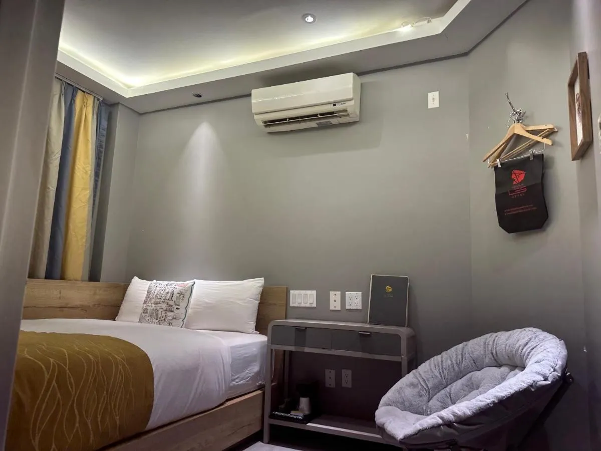 Madison LES Hotel — 6