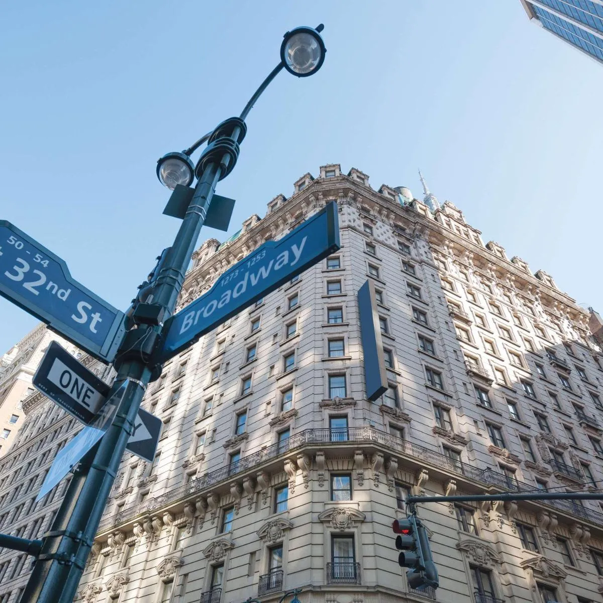 Martinique New York on Broadway, Curio Collection by Hilton — 5