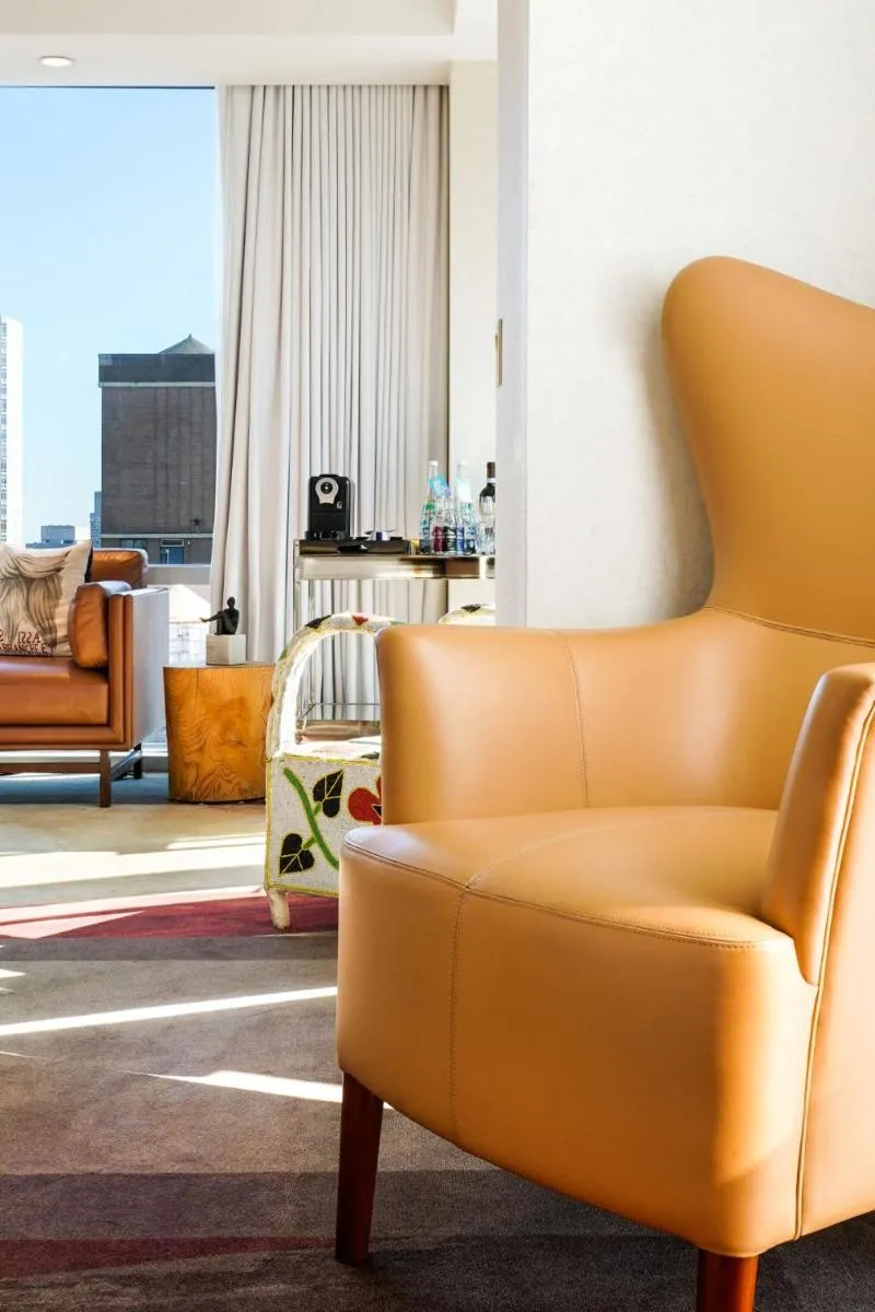 Mondrian Park Avenue — 6