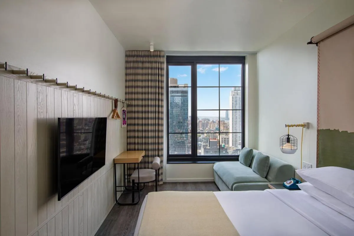 Moxy NYC Chelsea — 2