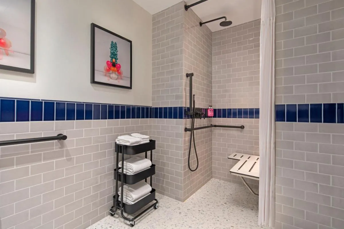 Moxy NYC Lower East Side — 7