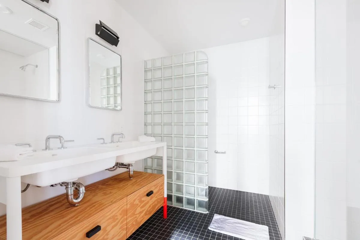 Placemakr Wall Street — 7