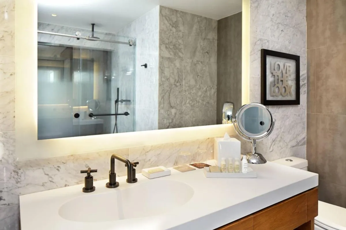 Renaissance New York Midtown Hotel — 3