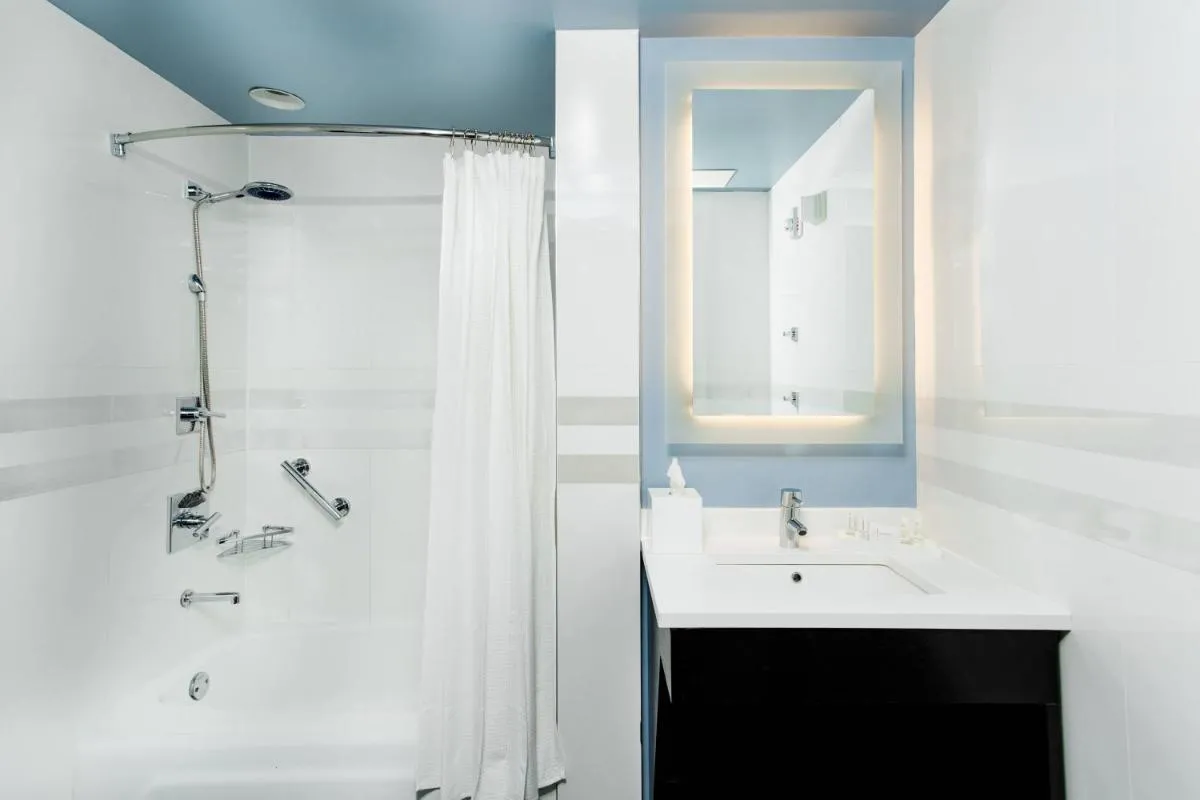 Residence Inn by Marriott New York Manhattan/Central Park — 3