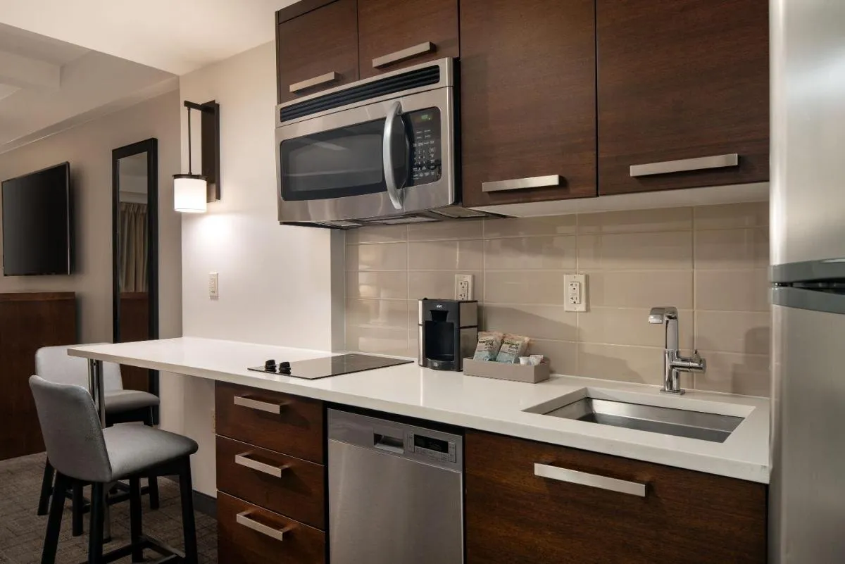 Residence Inn by Marriott New York Manhattan/ Midtown Eastside — 7