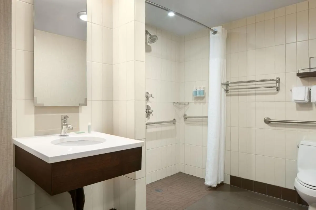 Residence Inn by Marriott New York Manhattan/ Midtown Eastside — 3