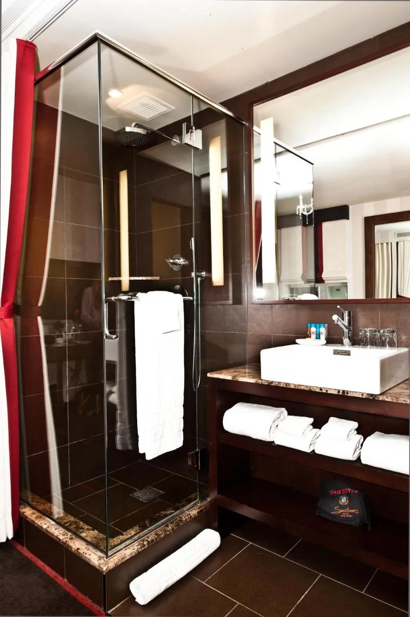 Sanctuary Hotel New York — 4