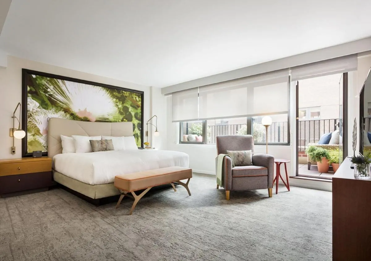 The Gardens Sonesta ES Suites New York — 7