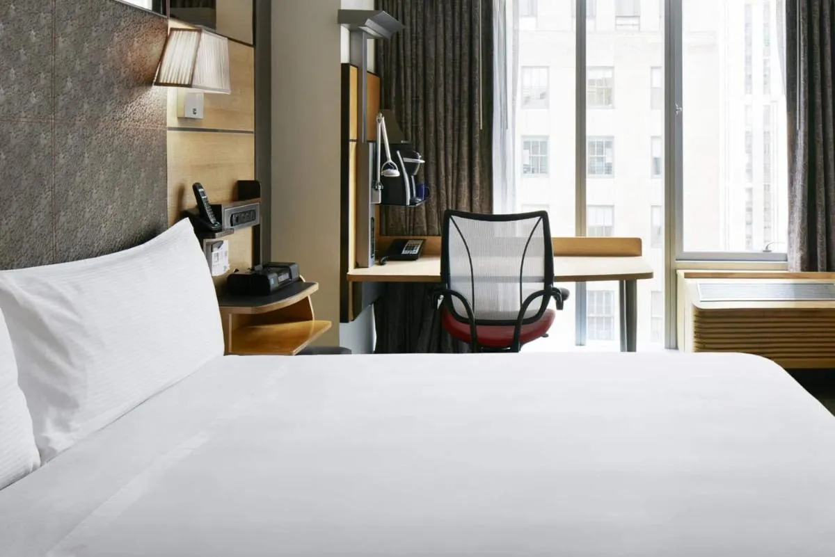 The Jewel Hotel, New York — 6