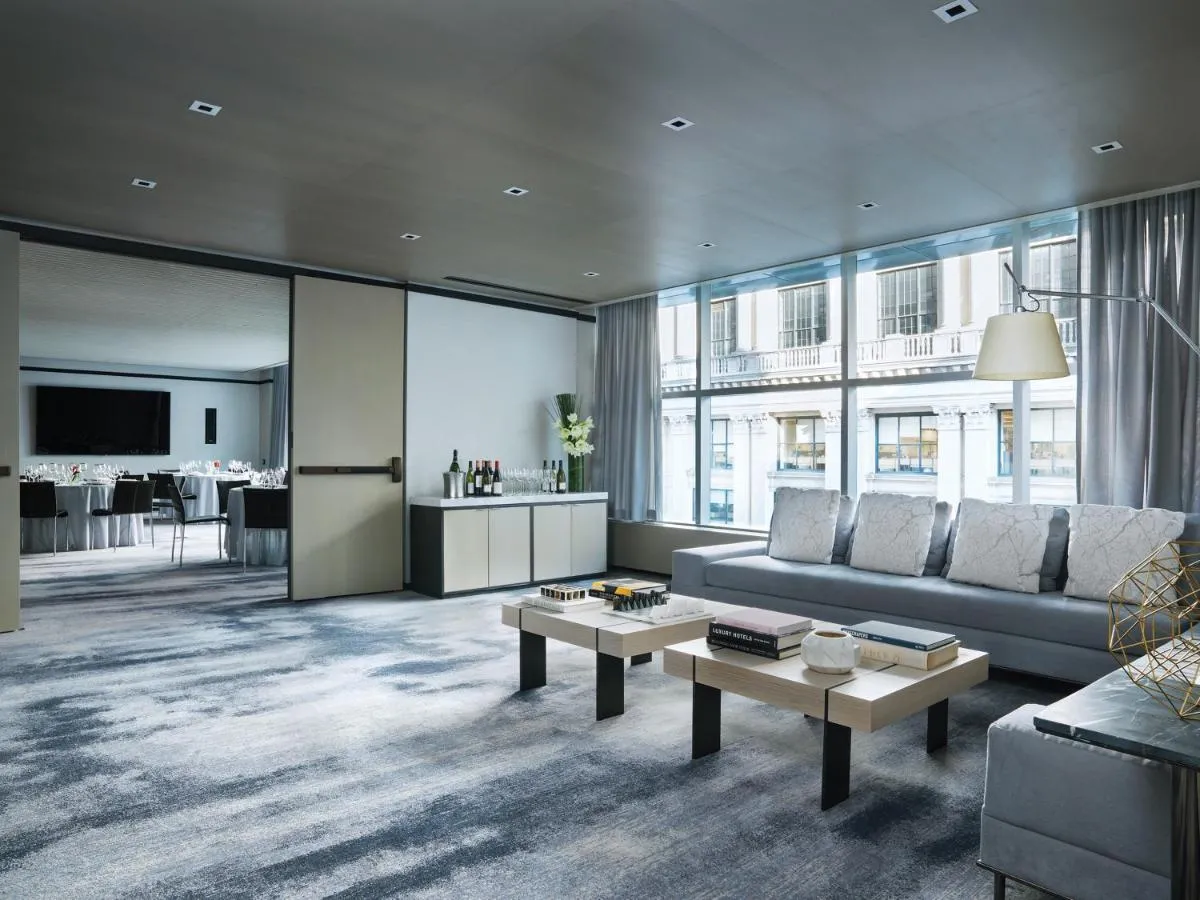 The Langham, New York, Fifth Avenue — 5
