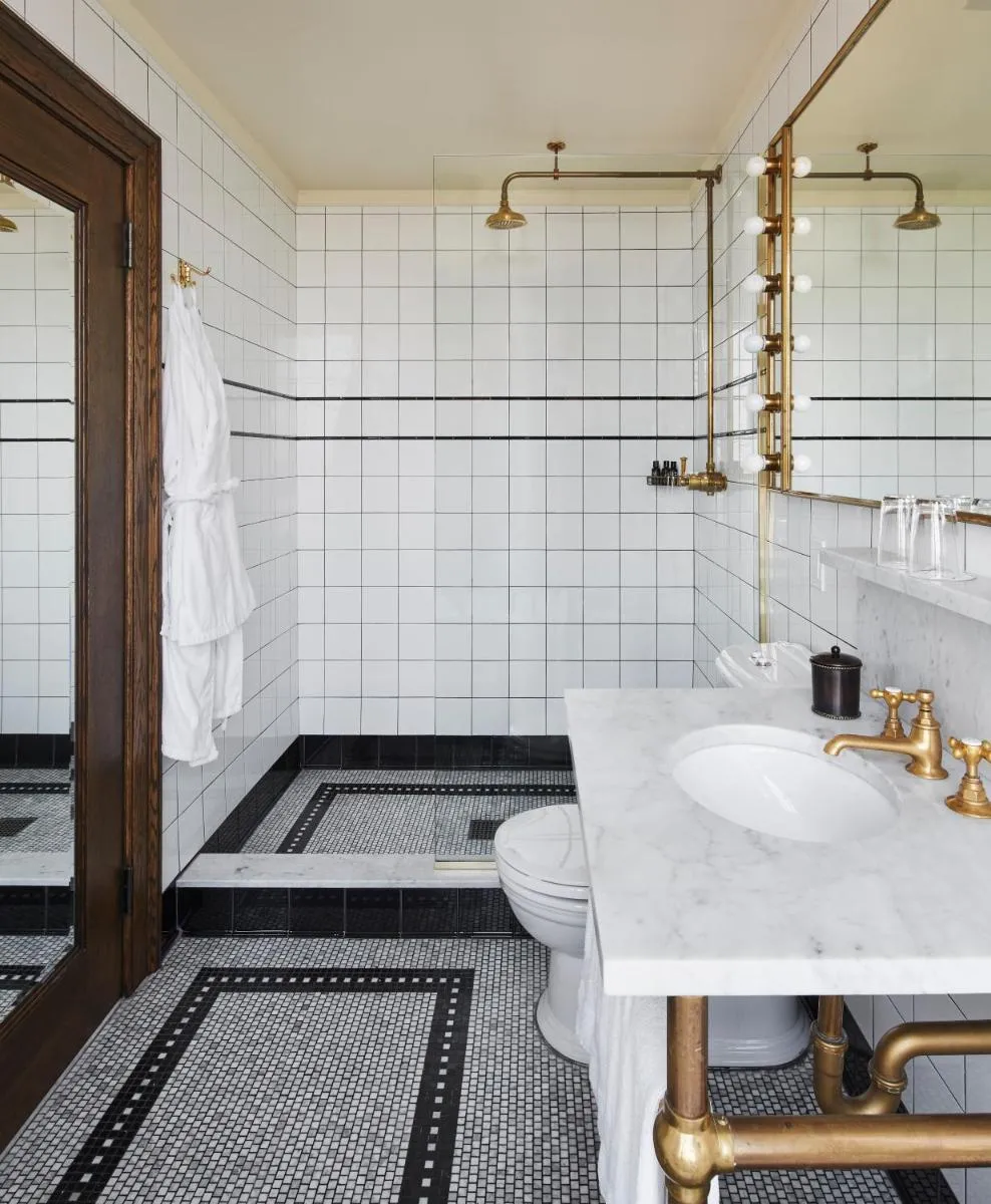 The Ludlow Hotel — 6