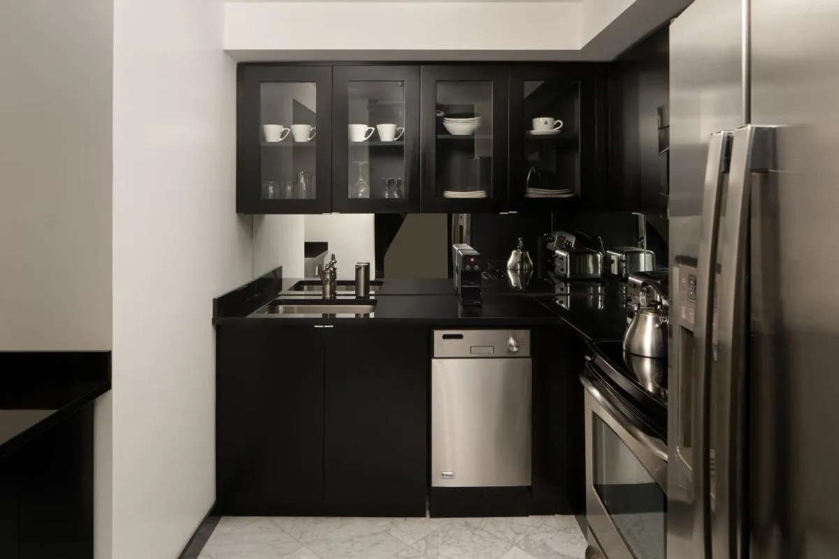 The Manhattan Club — 7