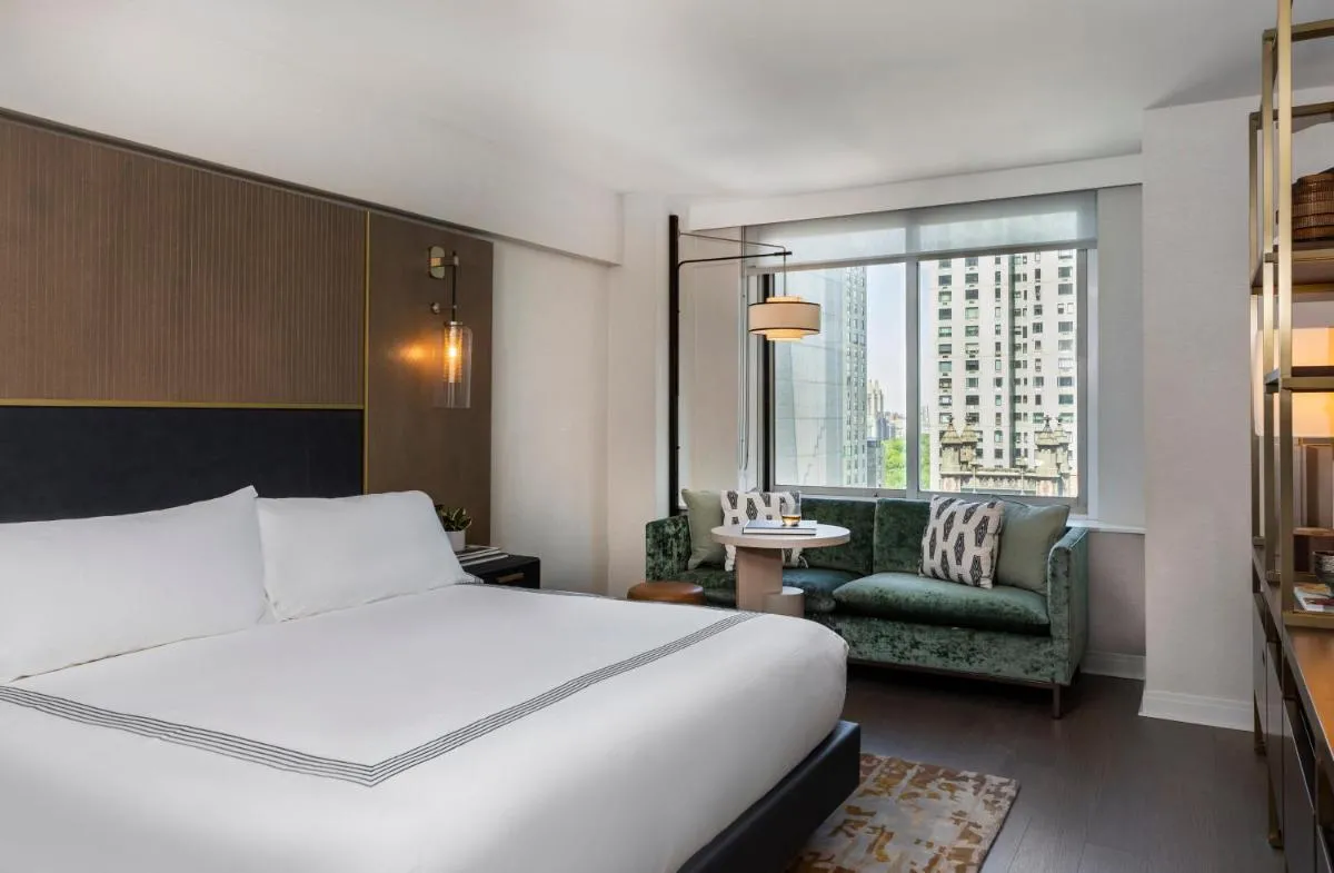 Thompson Central Park New York, by Hyatt — 5