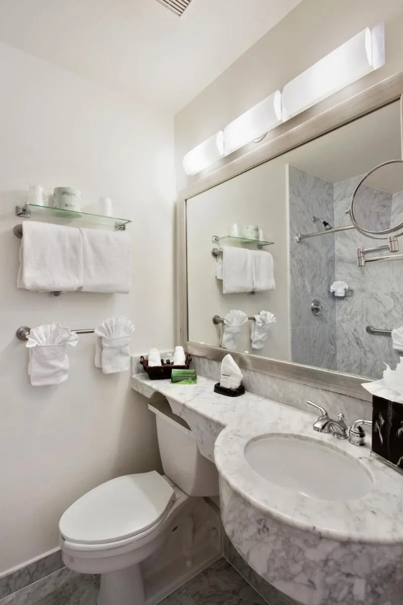U Hotel Fifth Avenue, Empire State Building — 4