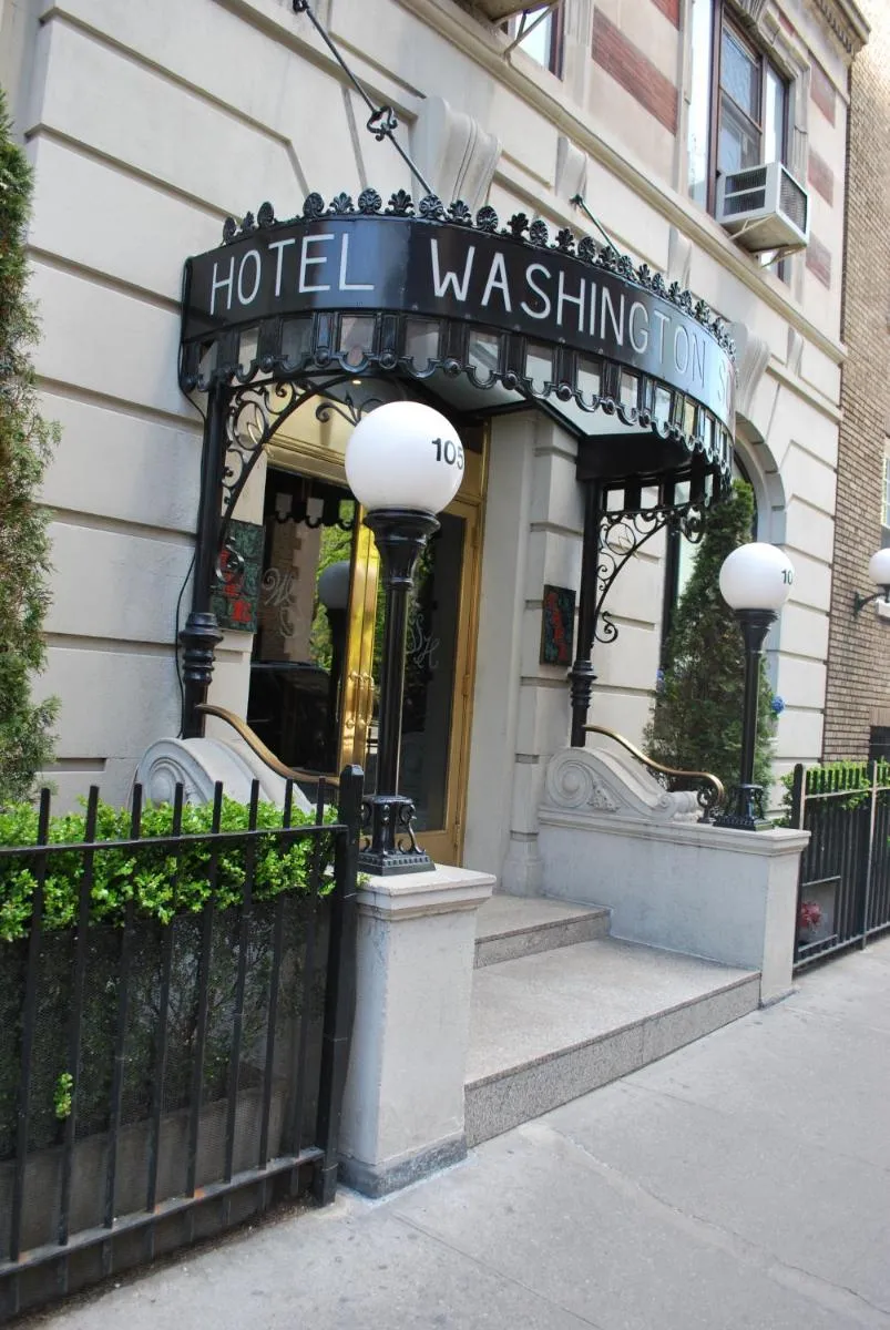 Washington Square Hotel — 6
