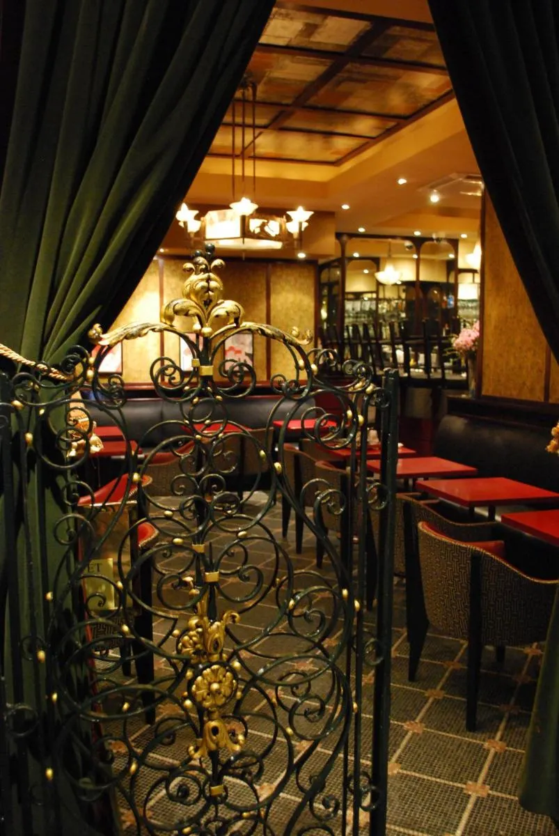 Washington Square Hotel — 5