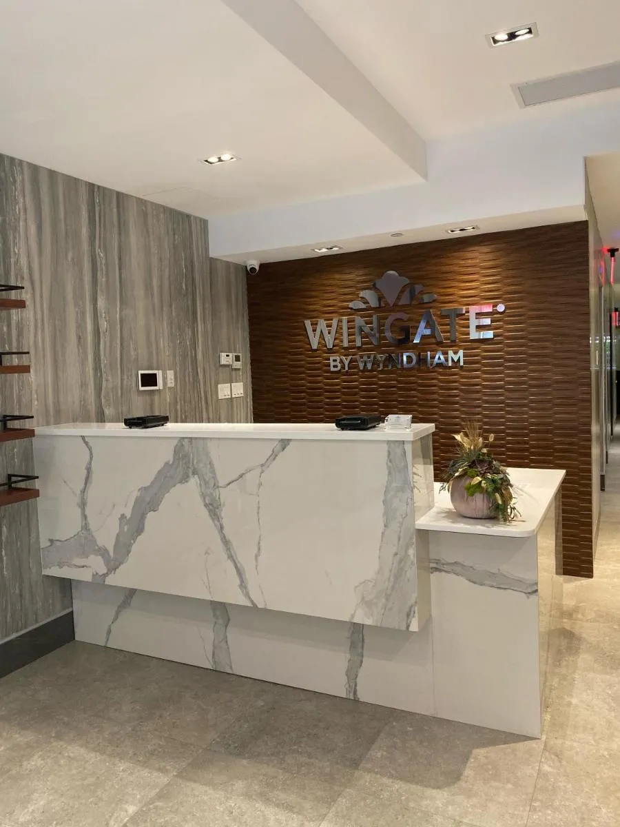 Wingate by Wyndham New York Midtown South/5th Ave — 7