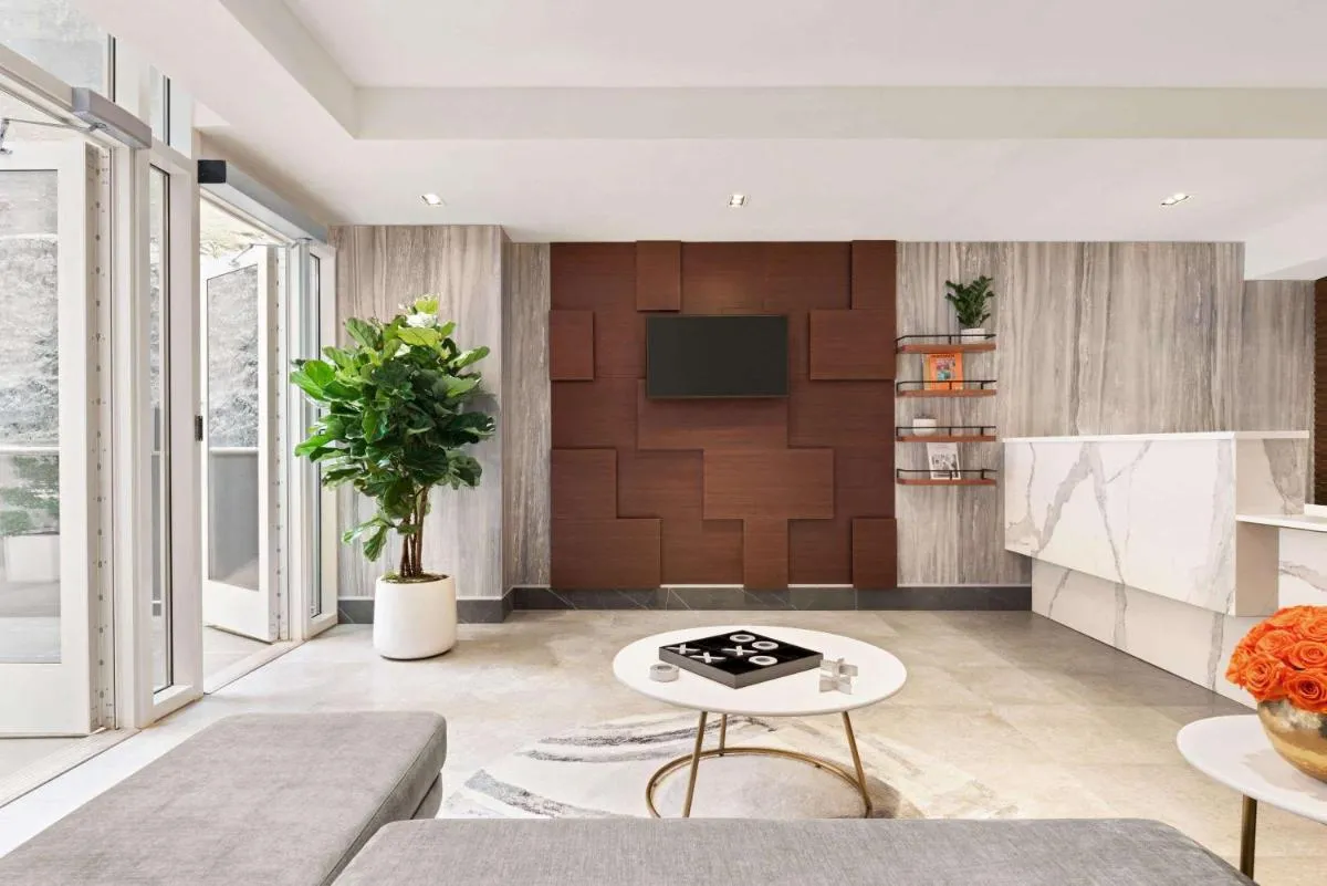 Wingate by Wyndham New York Midtown South/5th Ave — 5