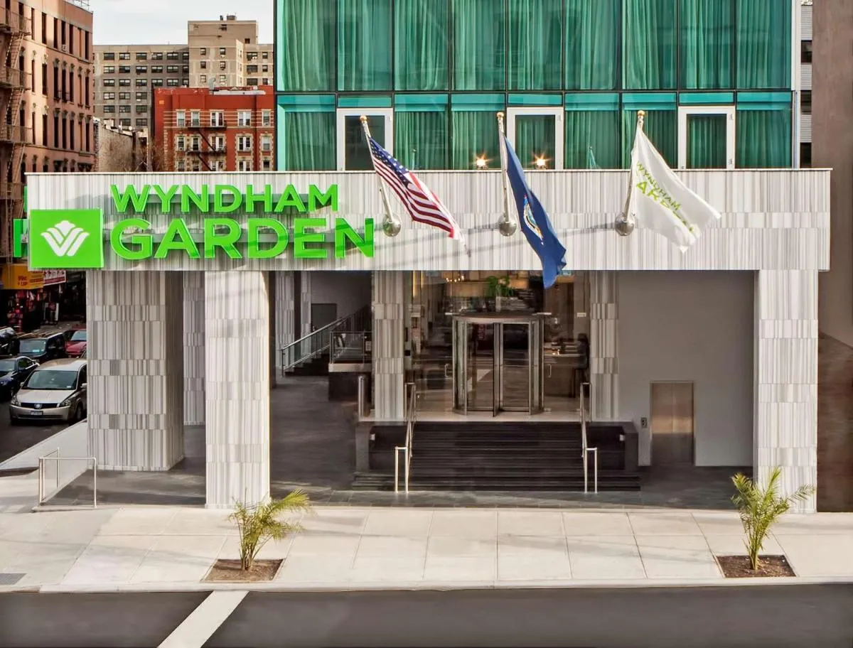 Wyndham Garden Chinatown — 6