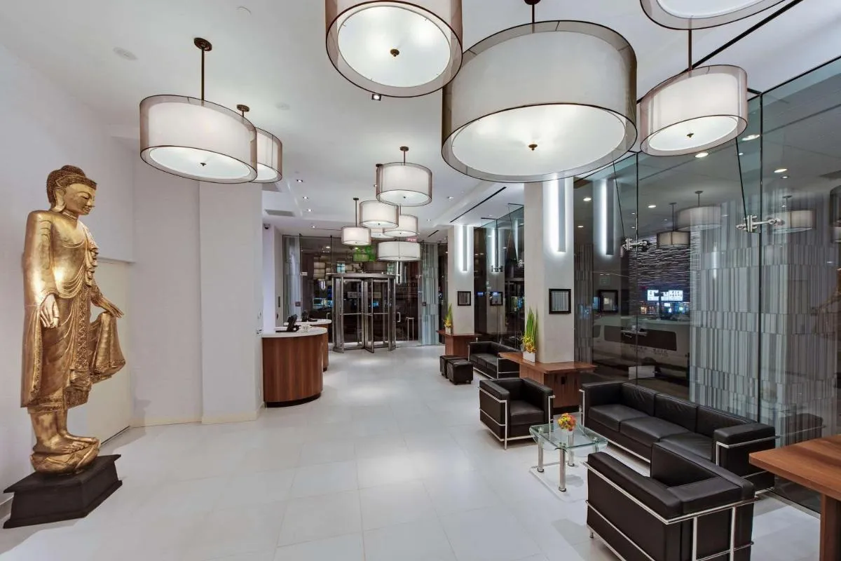 Wyndham Garden Chinatown — 4