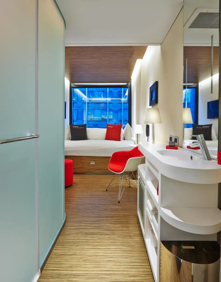 citizenM New York Times Square — 4