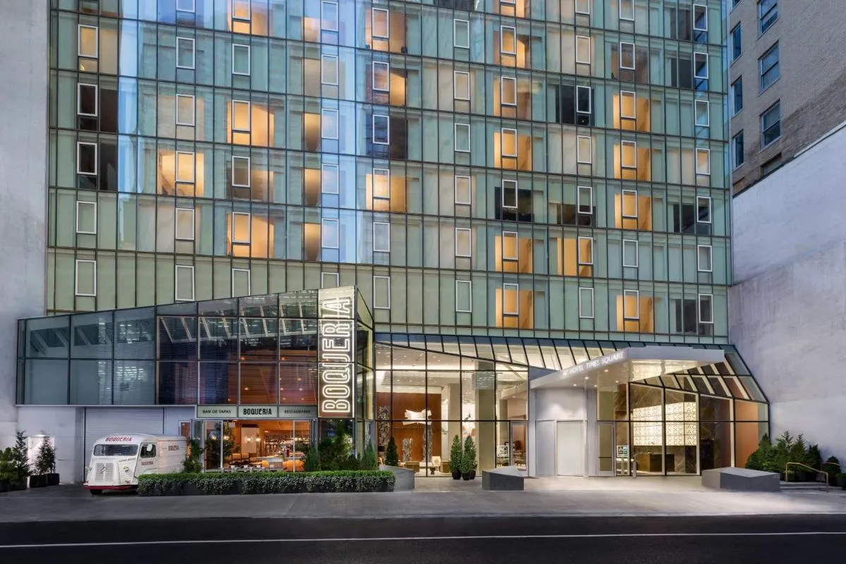 AC Hotel by Marriott New York Times Square — 3