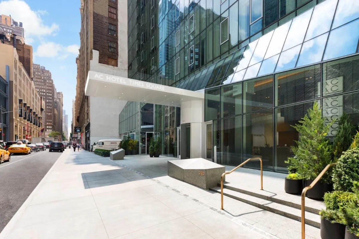 AC Hotel by Marriott New York Times Square — 4