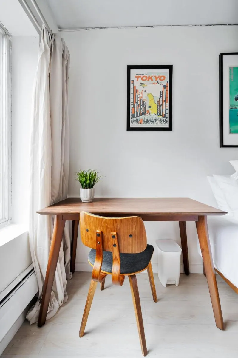 Chinatown Essential 2 Bedroom 900 square feet — 5