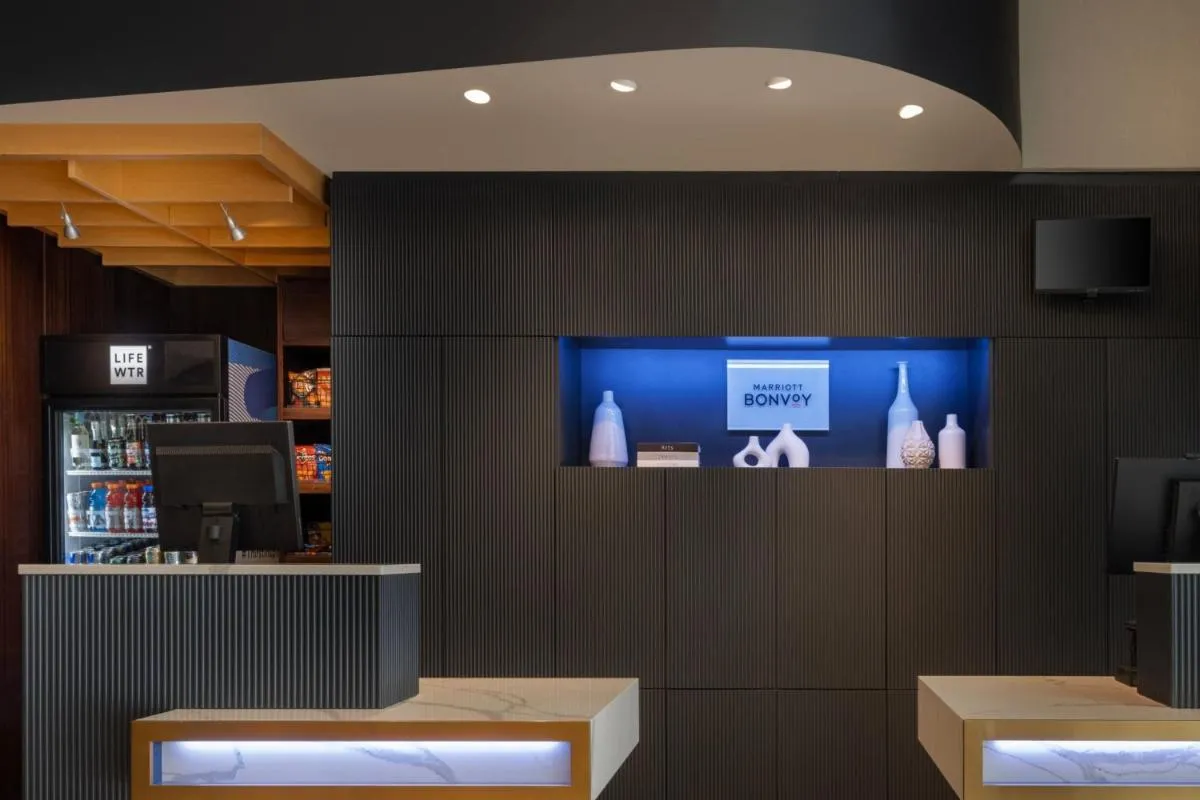 Courtyard by Marriott New York Manhattan / Soho — 3