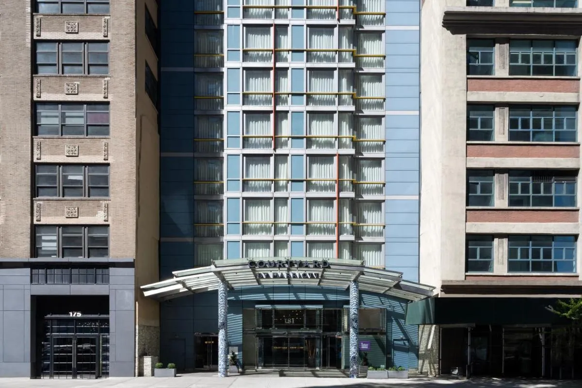 Courtyard by Marriott New York Manhattan / Soho — 2
