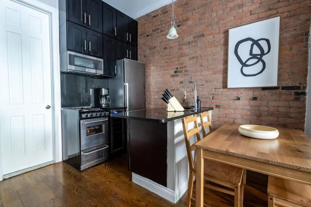 Cozy Urban Retreat – East Village Manhattan — 3