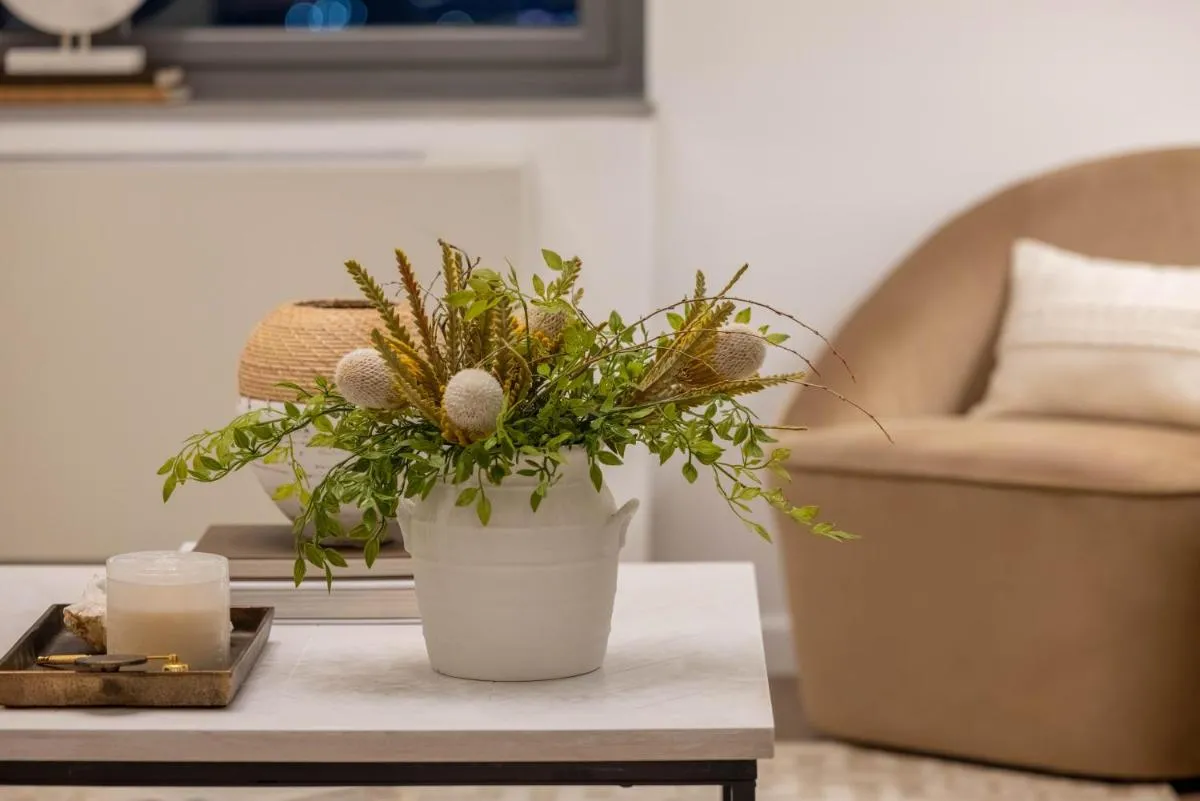 Designer Apt for 6, City Views, near Times Square! — 7