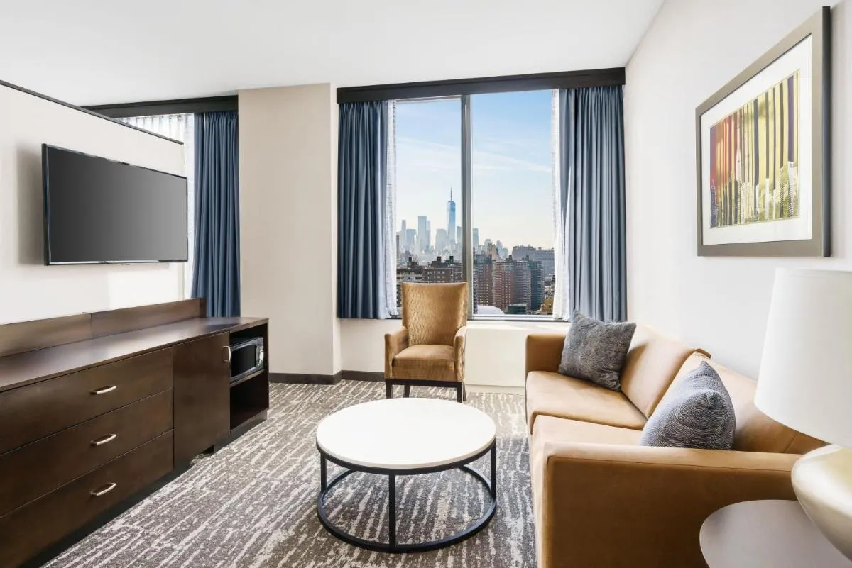 Fairfield Inn & Suites by Marriott New York Midtown Manhattan/Penn Station — 2